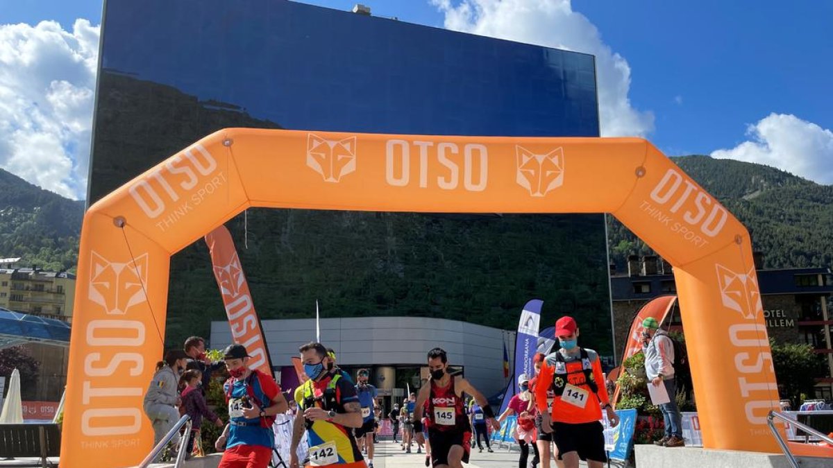 La 38a edició de la Travessa ha comptat amb 300 participants