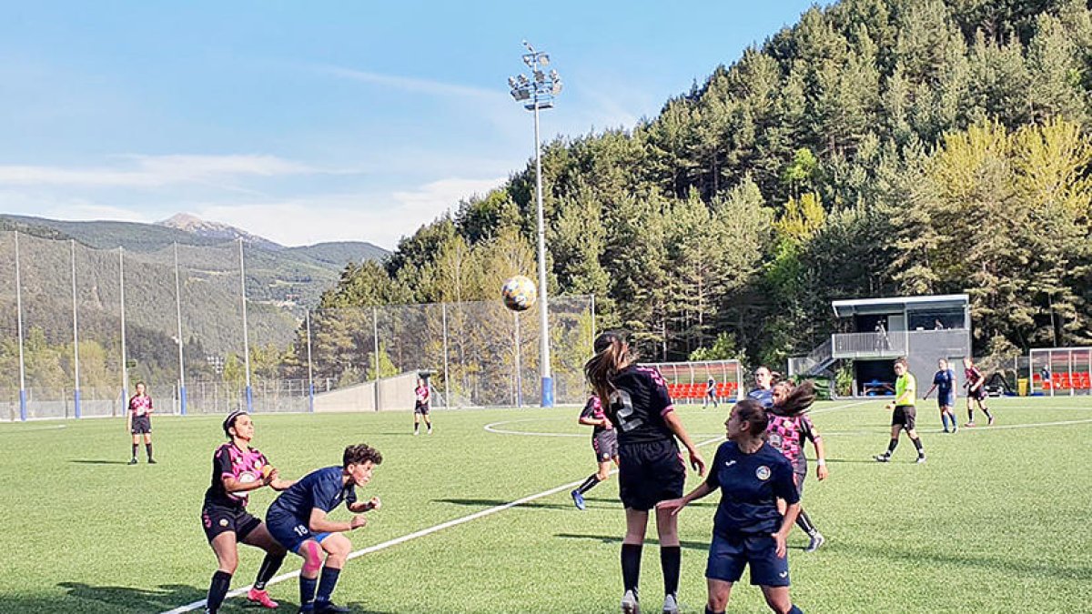 L'Enfaf perd 1-0 contra el Cerdanyola i es complica la salvació