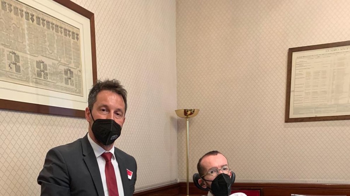 López es reuneix amb Echenique i parlamentaris espanyols per defensar la feina d'Andorra