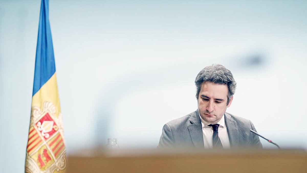 Ocupar els més de 800 aturats, la prioritat del Govern