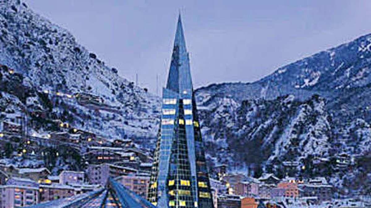 Visita guiada nocturna Escaldes-Caldea: Festival de llum i color