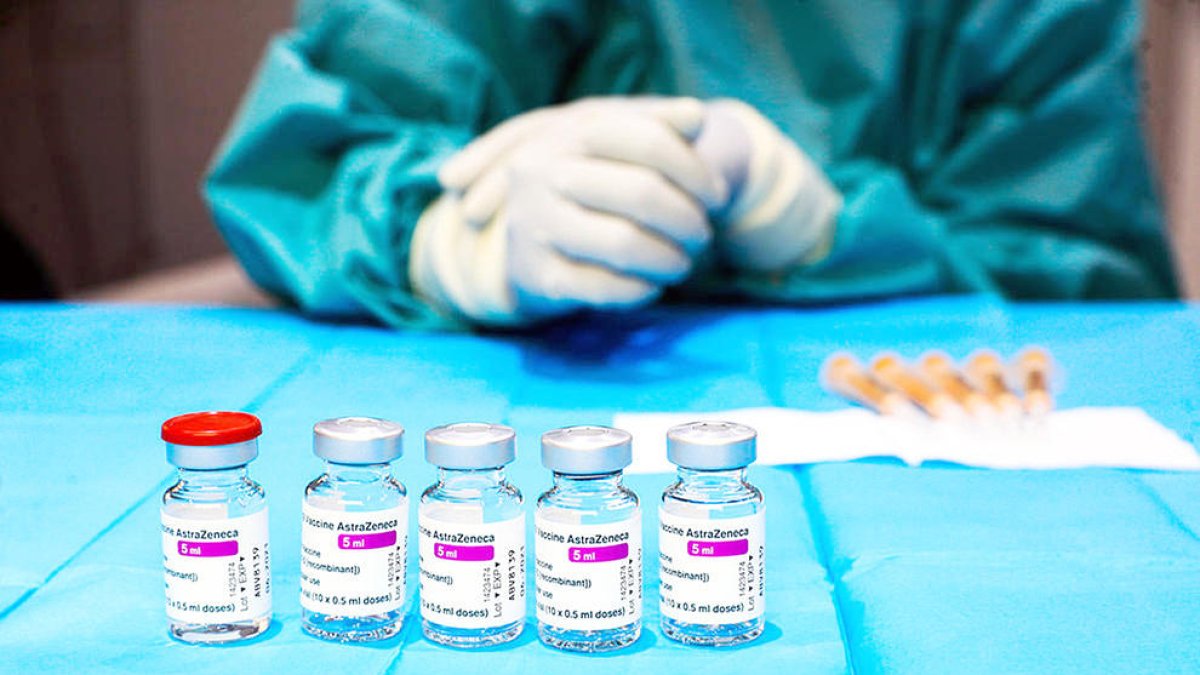 Dinamarca suspèn la vacunació amb AstraZeneca