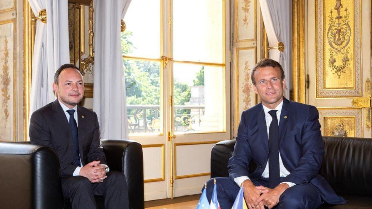 Espot i Macron, durant una trobada