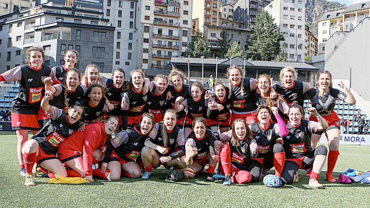 El VPC femení clou la temporada amb triomf (34-15)