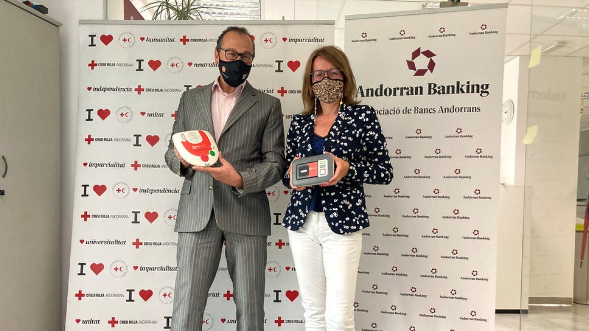 Andorran Banking dona 30.000 euros a Creu Roja