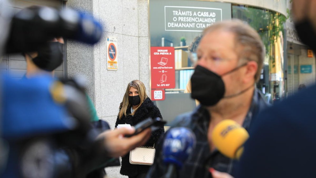 El PS critica que Creu Roja opti al concurs del transport sanitari