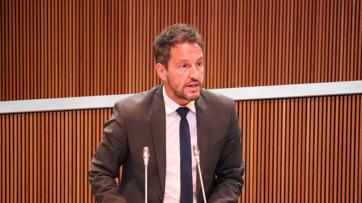 El president del grup parlamentari, Pere López