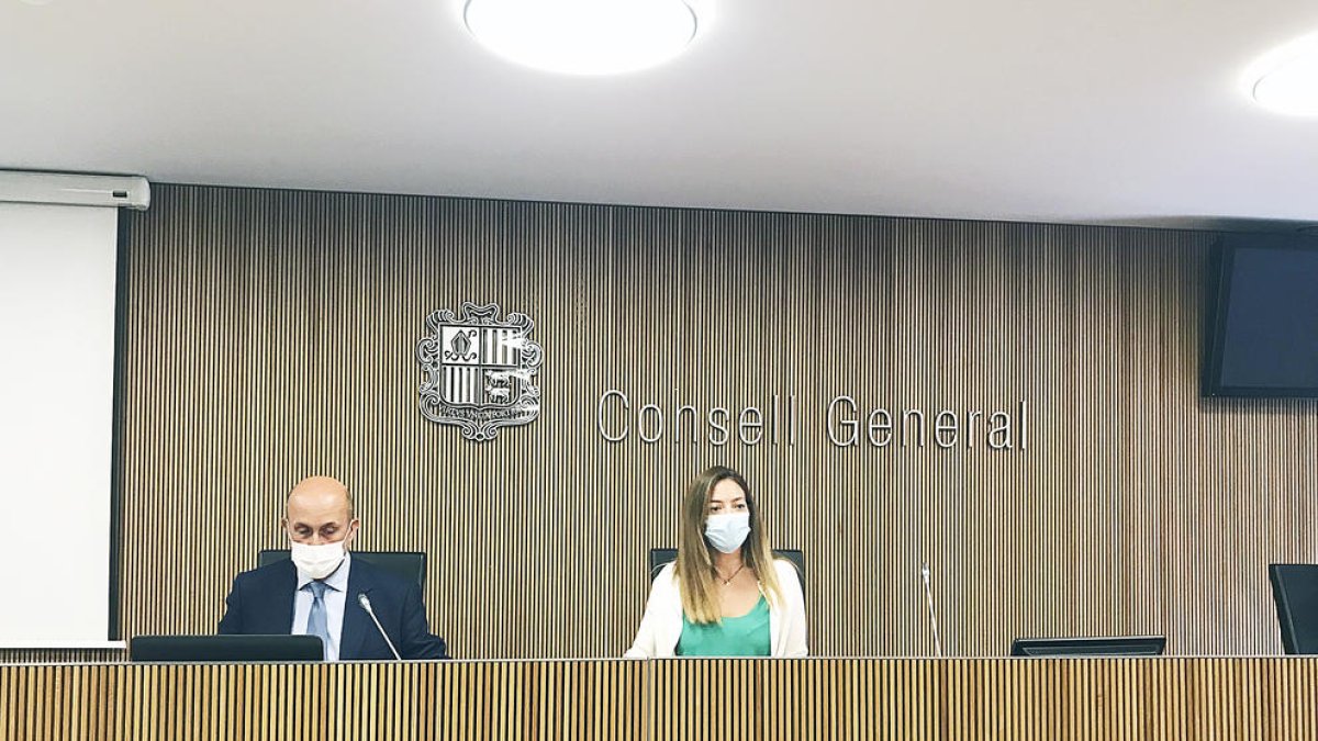 L'executiu descarta endurir les restriccions contra la nova onada de Covid