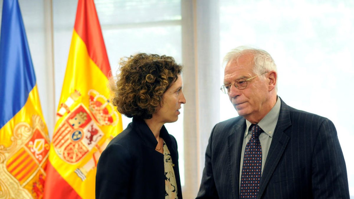 'Sí' però 'no' de Borrell