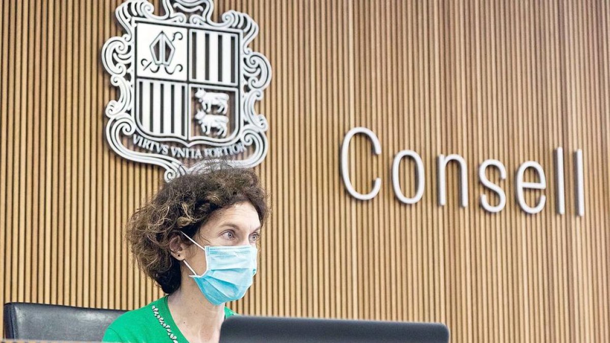 Ubach diu que falta personal al ministeri d'Afers Exteriors