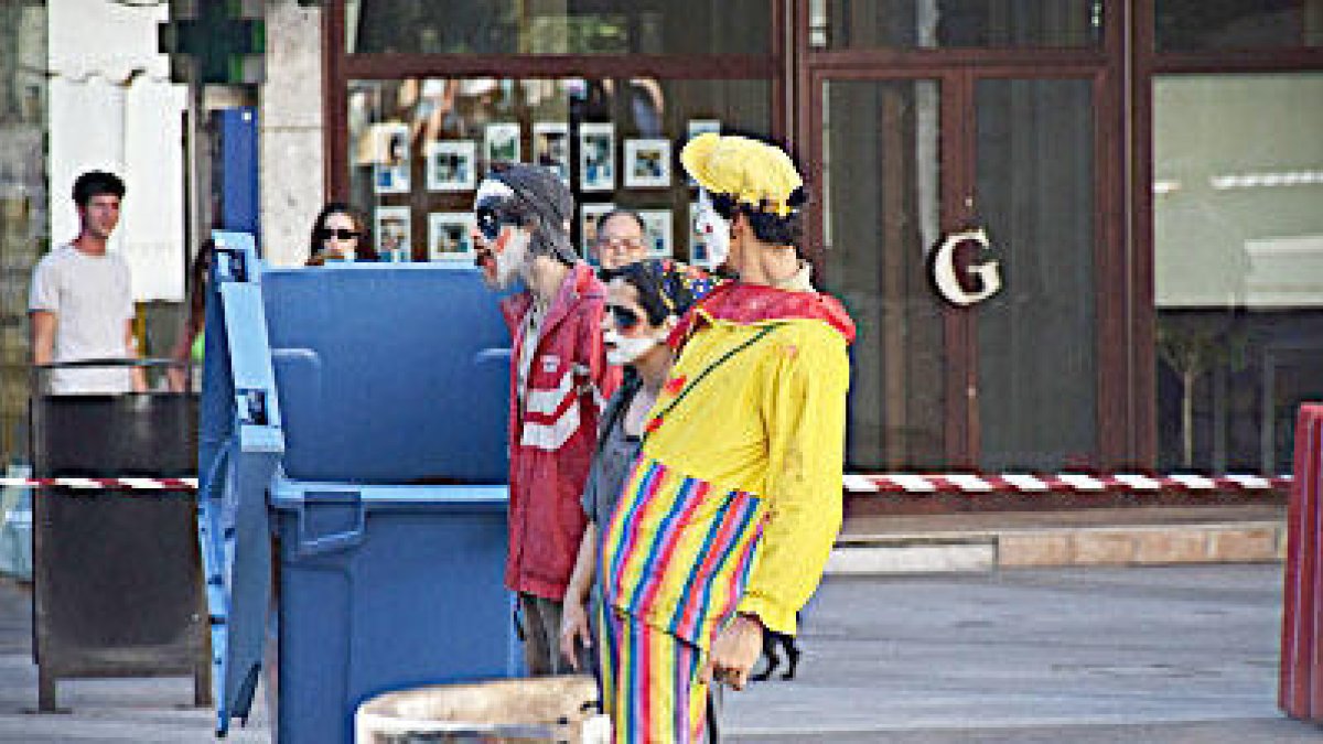 Acròbates de l'escola de circ de Tolosa a Andorra