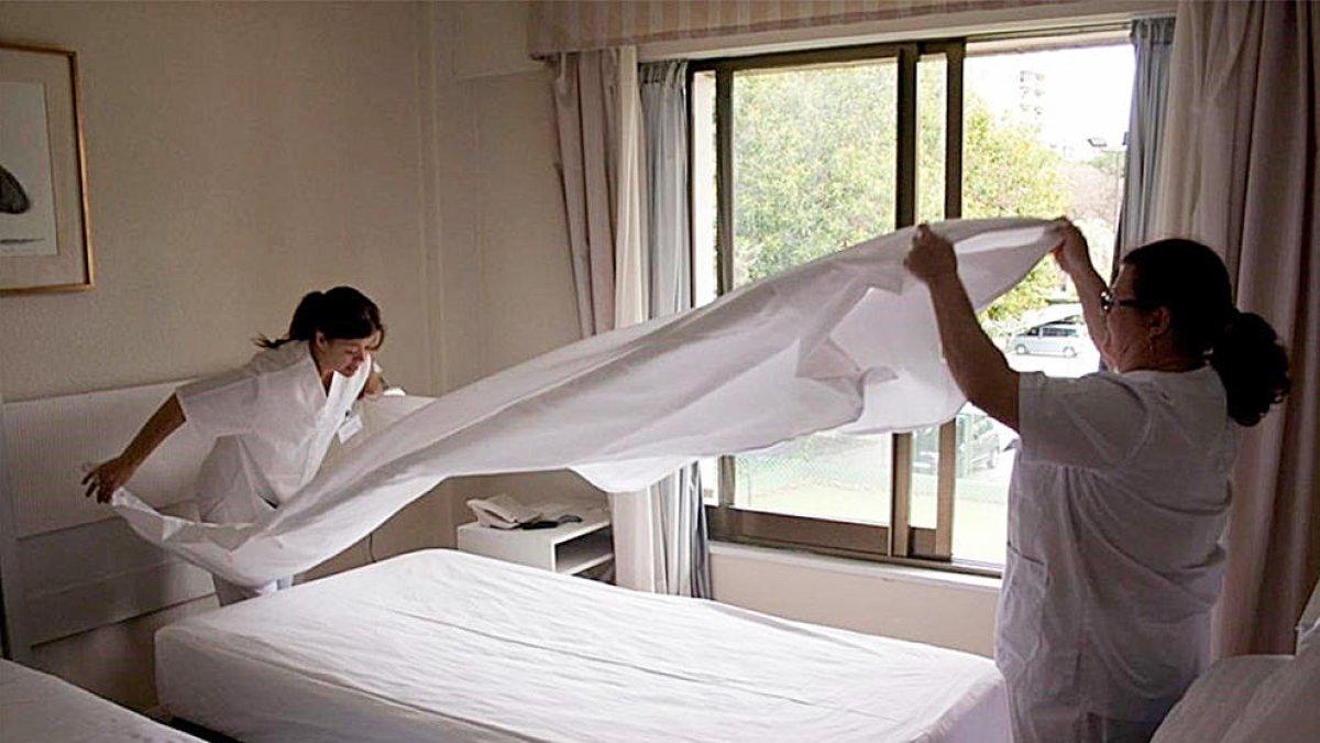 Les cambreres de pisos dels hotels es queixen de les condicions laborals actuals