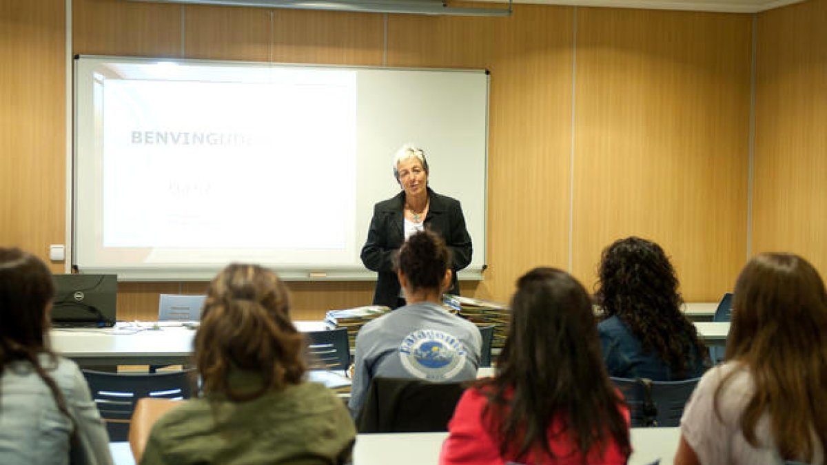 Nova defensora dels drets i deures de l'UdA