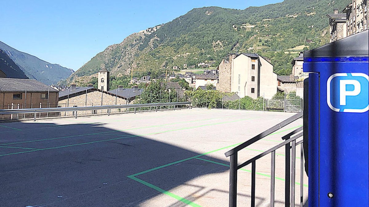 Noves places d'aparcament a la zona del Pedral