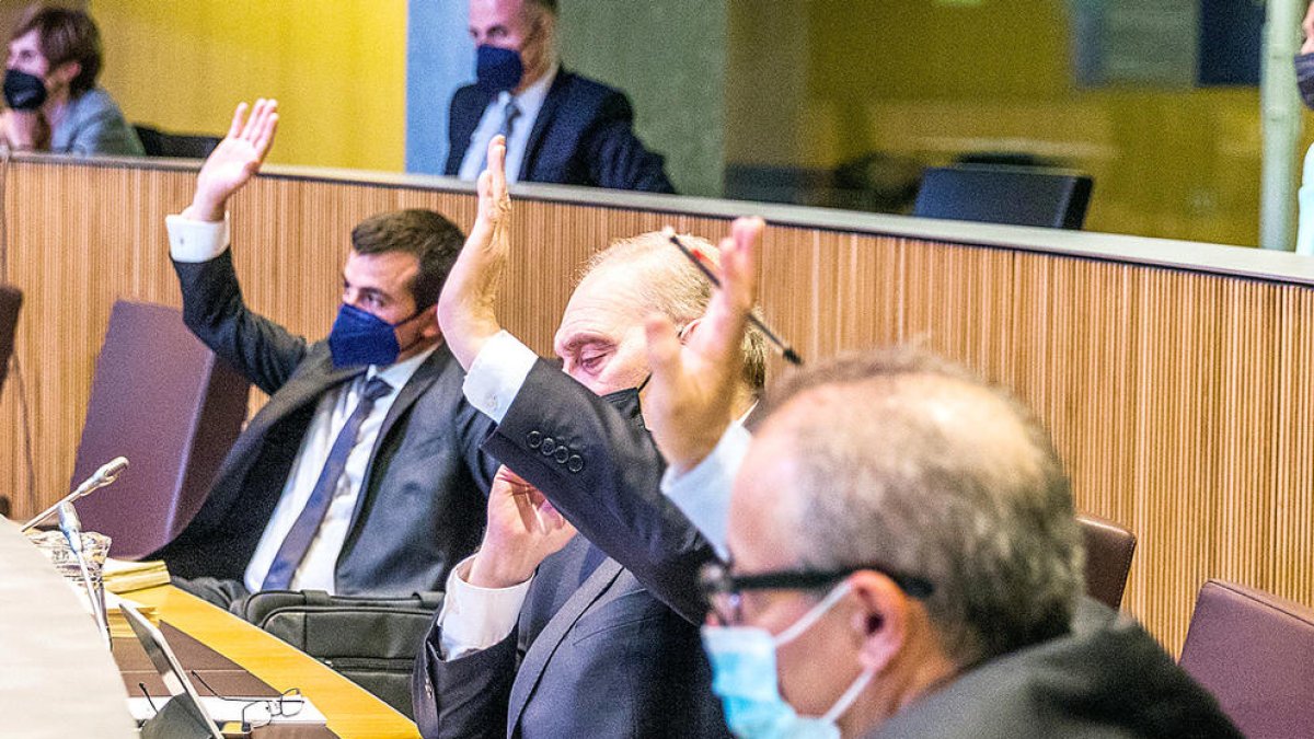 Terceravia es desmarca i bloqueja la modificació de la Llei electoral