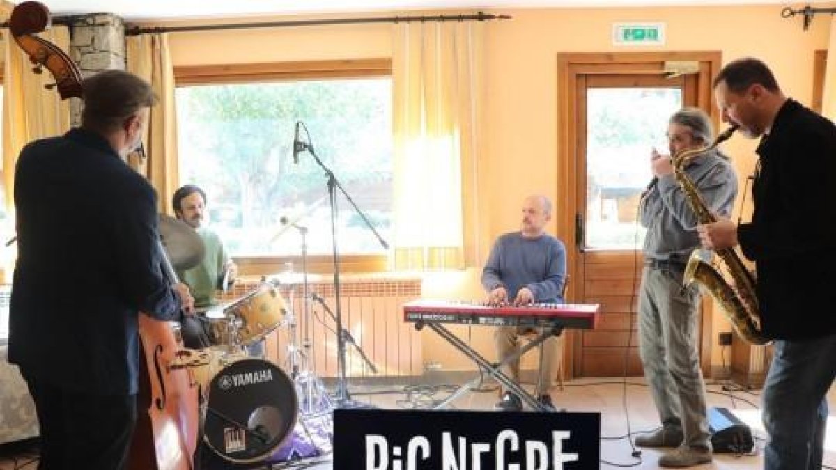 Dijous a la fresca! Concert de Pic Negre