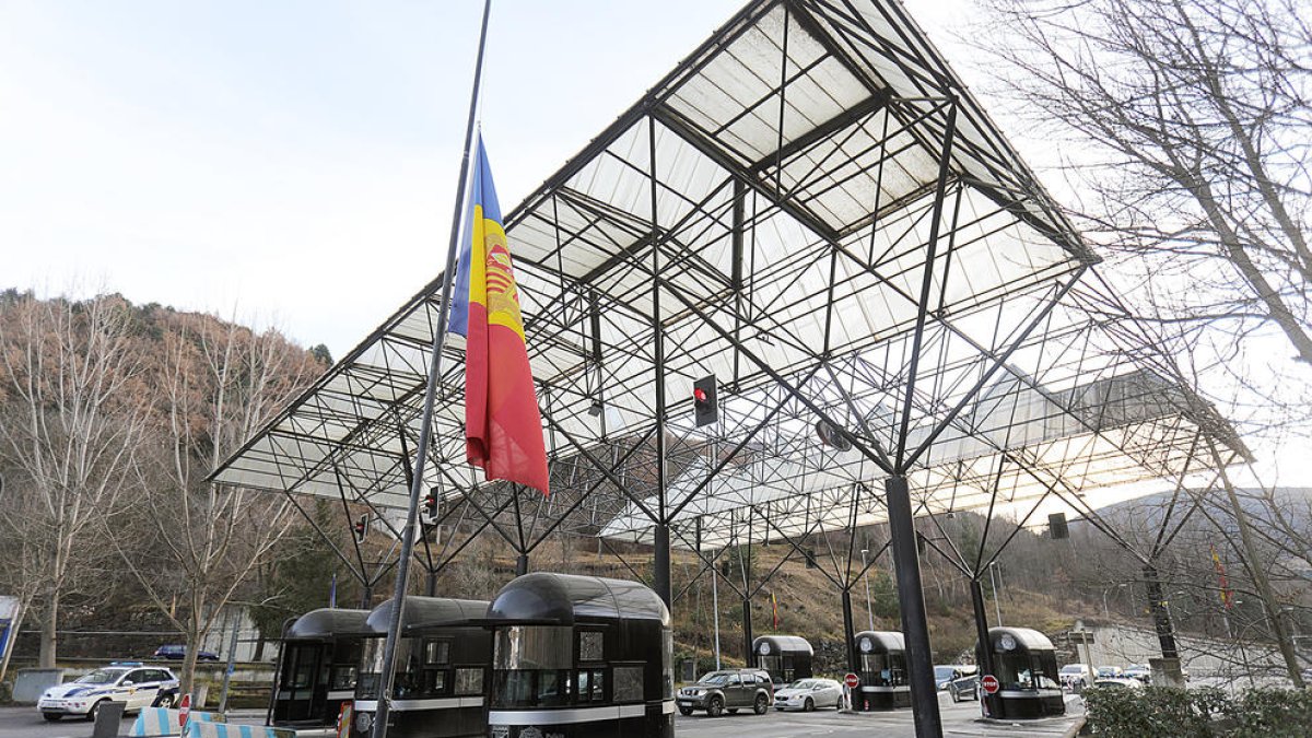La duana del riu Runer.