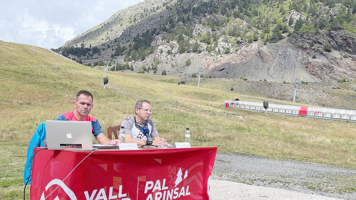 Un moment de la presentació del circuit.