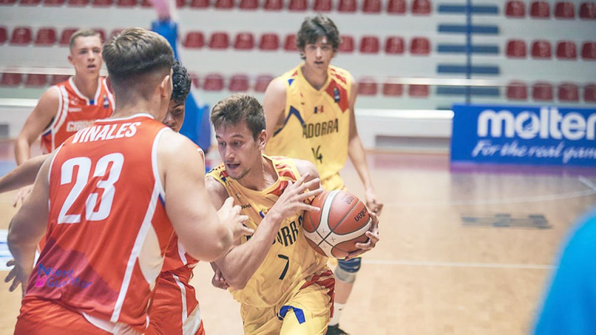 Oriol Betrian durant el partit.