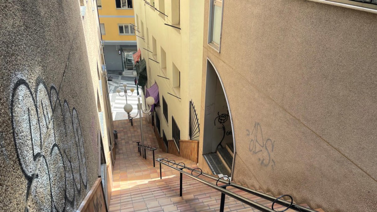 Un dels punts on es preveuen fer canvis al traçat són les escales del Falgueró.