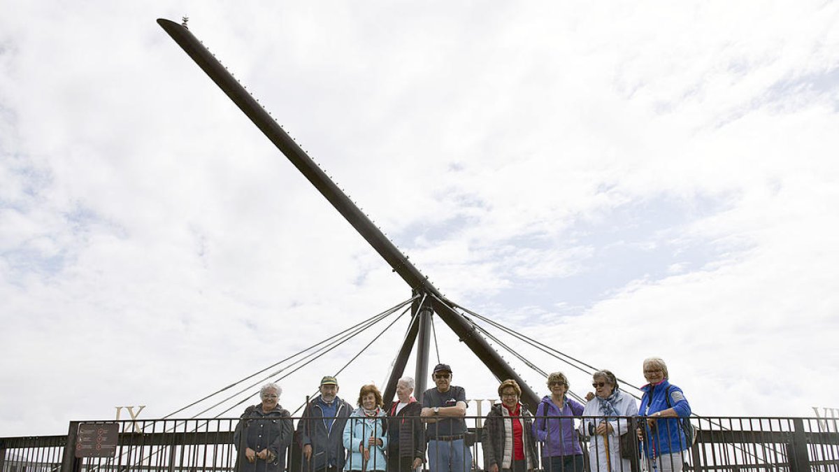 Els padrins de la casa pairal d'Ordino visiten el monument