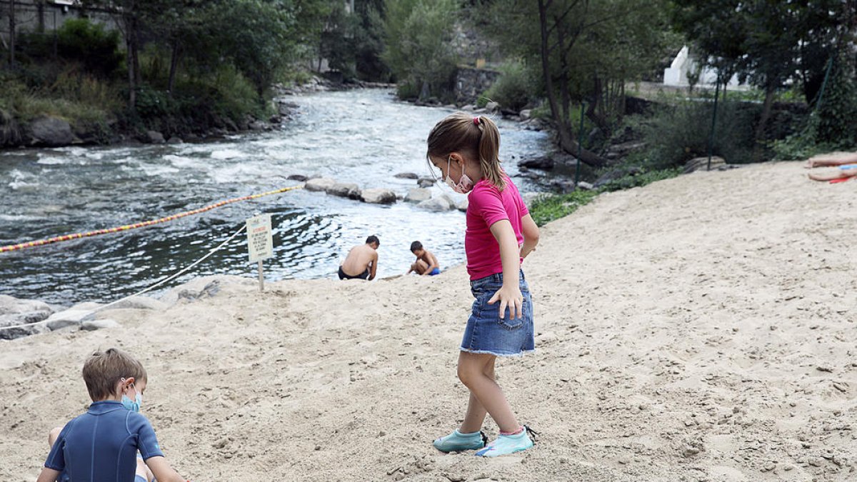 La cala laurediana es dinamitzarà amb concerts i tornejos de futbol