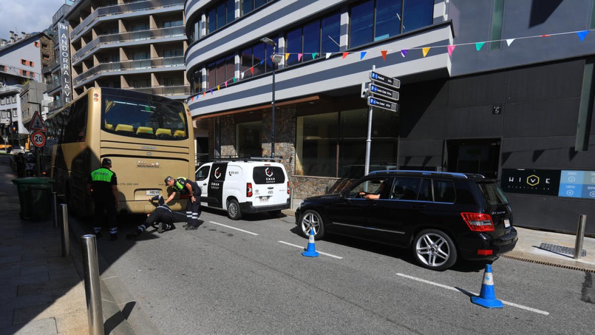 Bus avariat a Andorra la Vella