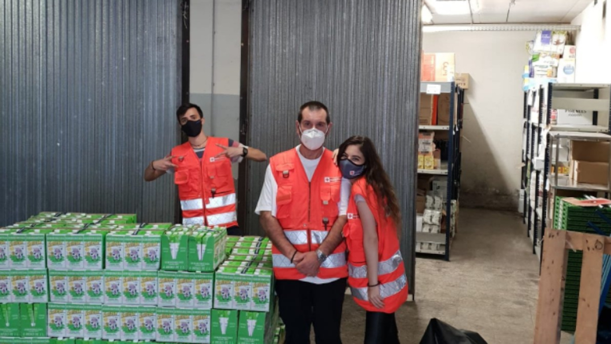 Gol Solidari fa un donatiu a la Creu Roja.