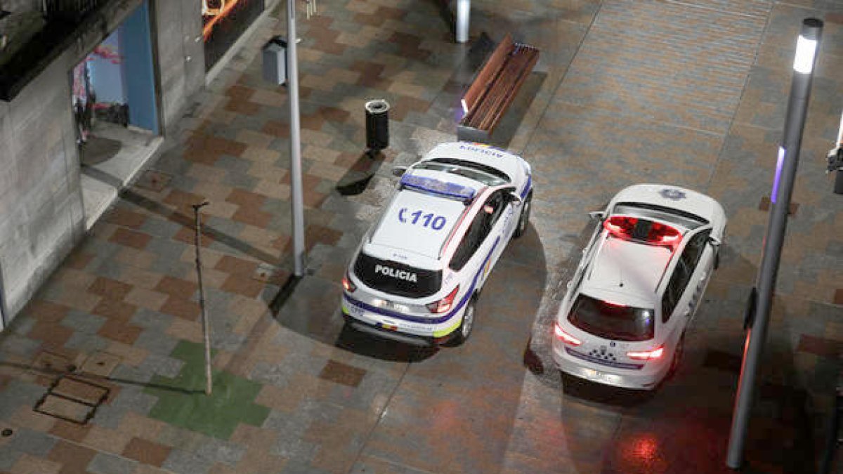 Intervenció de la policia a Carlemany.