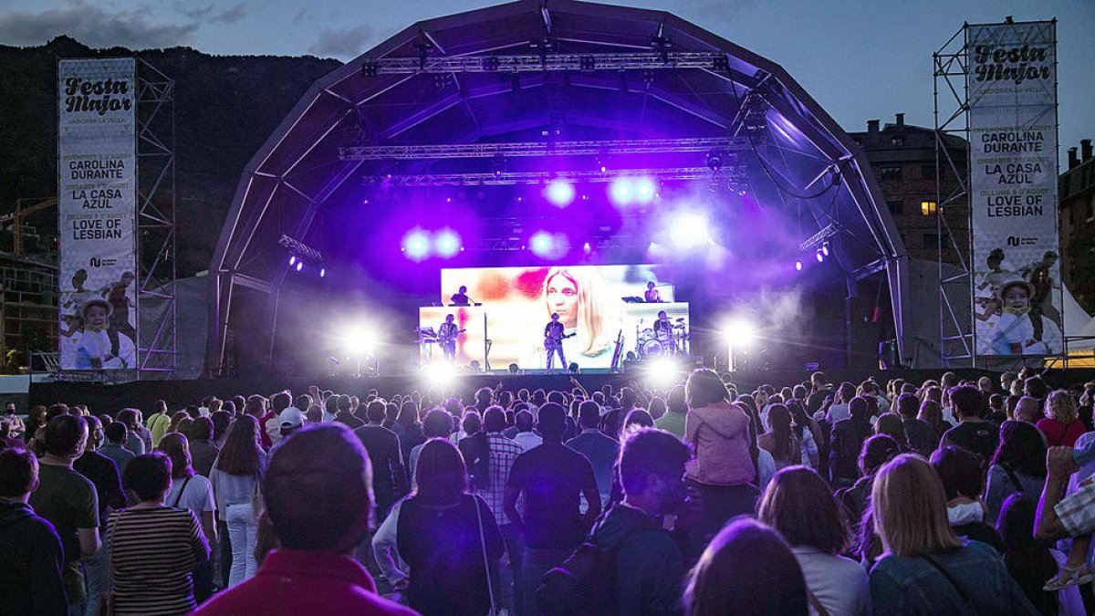 Un moment del concert de La Casa Azul.