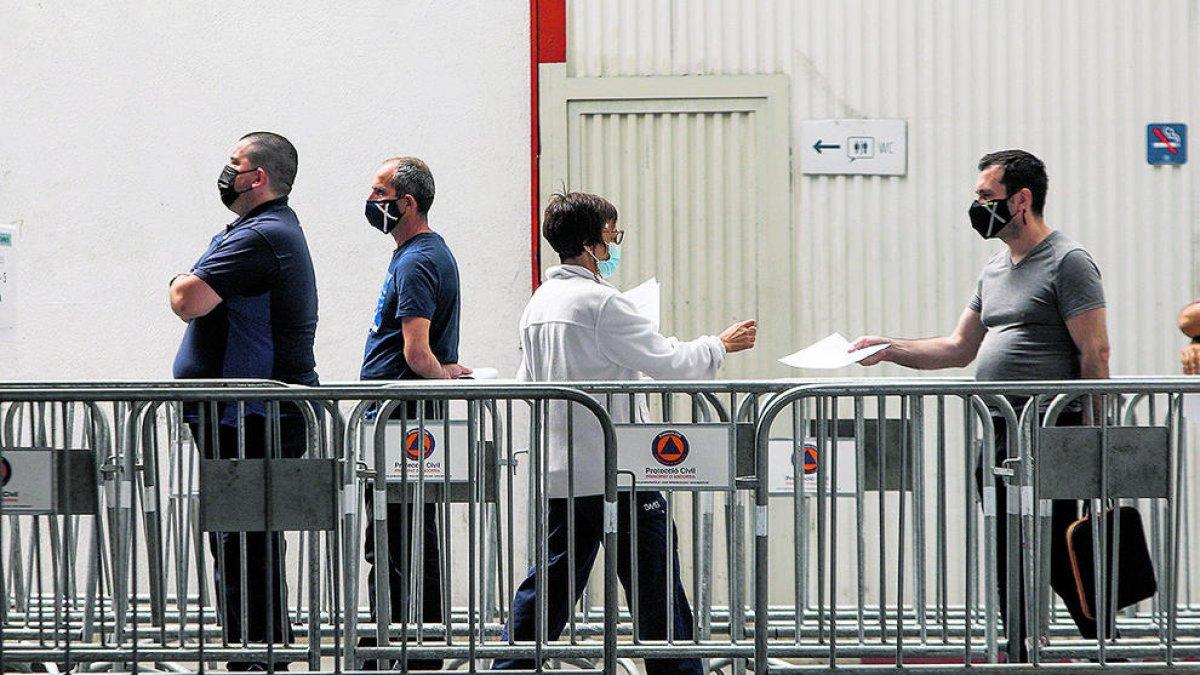 França enviarà 12.000 vacunes més a partir del juliol i seran de Moderna