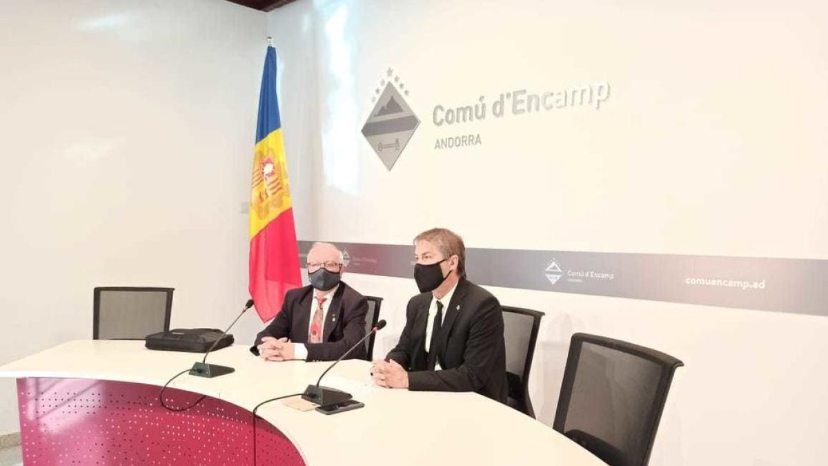 Enric Riba ha preguntat pel futur del FC Andorra i de Prada de Moles