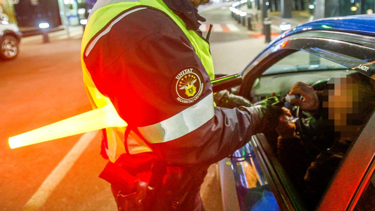 Un control d'alcoholèmia.