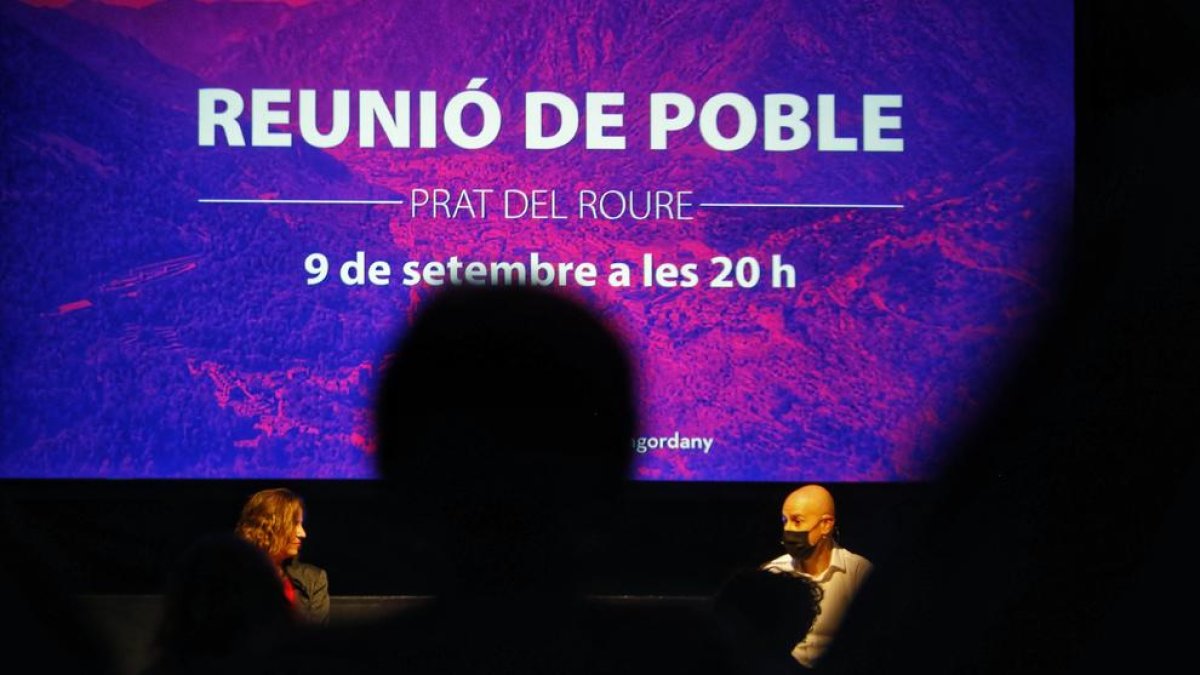 La reunió de poble s'ha dut a terme a Prat del Roure