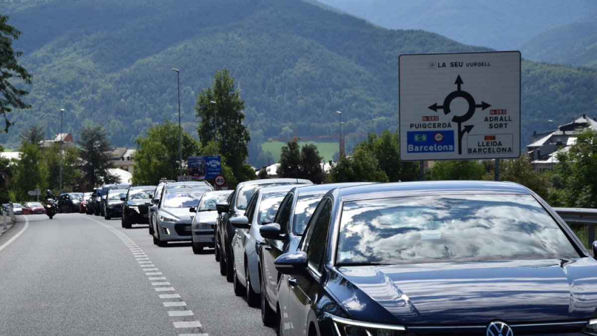 Trànsit lent i retencions a l'N-145