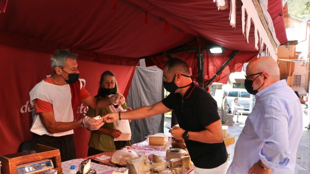 Ambient del mercat d'estiu.