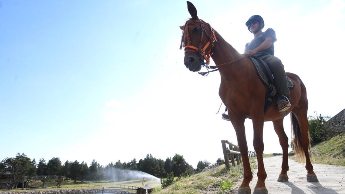 L'hípica és una de les activitats que es poden fer a Naturland.