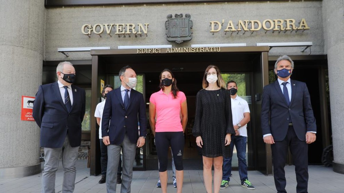 Mònica Dòria amb el cap de Govern i la ministra d'Esports