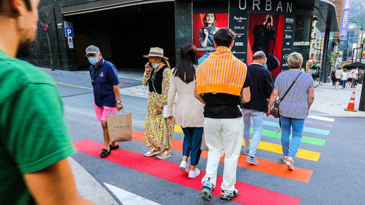 Es busquen solucions a la falta de personal