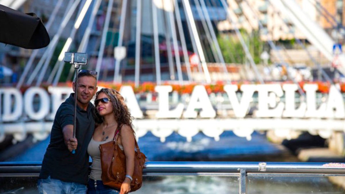 Espot televisiu per reactivar el turisme d'estiu