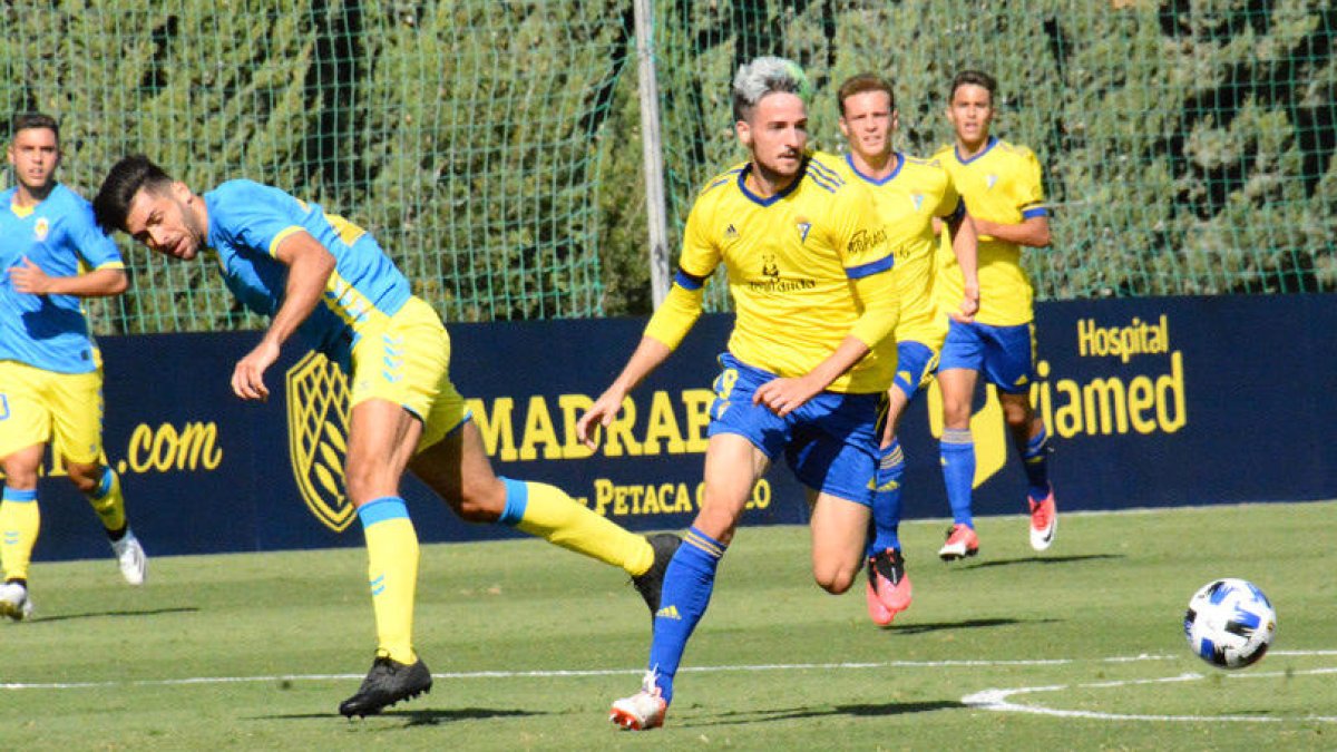 Manuel Nieto arriba a l'FC Andorra cedit pel Cadis