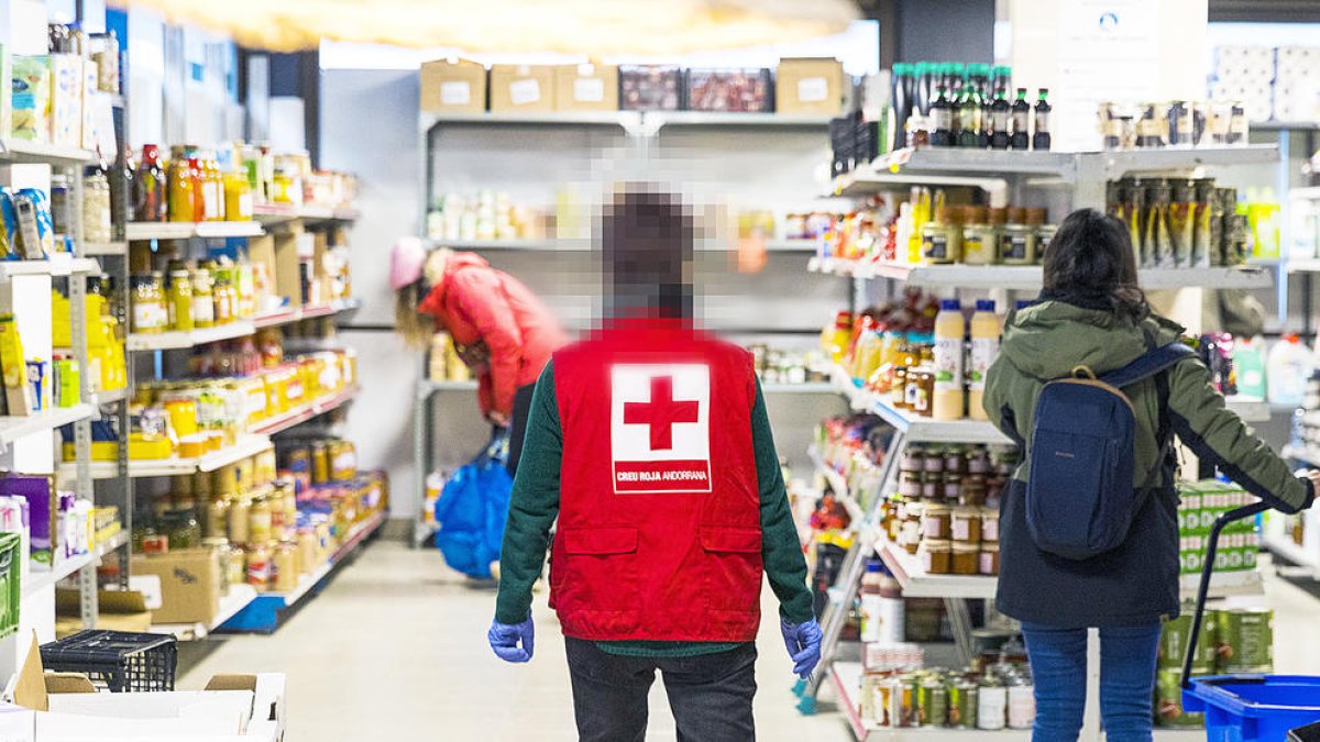 Les defensores del director vinculen els fets amb el mal clima laboral