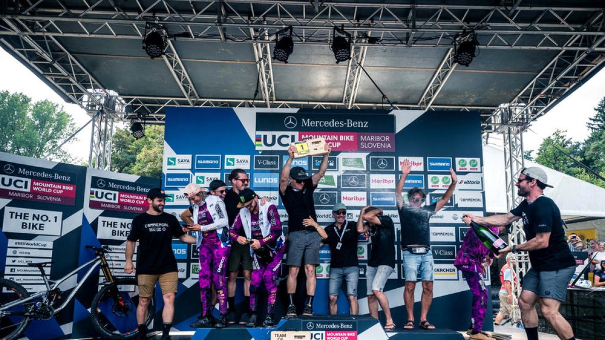 Celebració del Commencal.