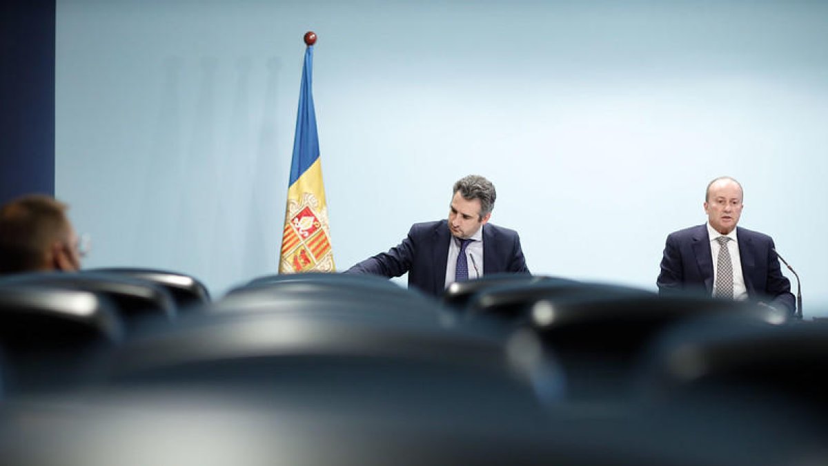 El ministre Jover i Rossell durant la roda de premsa