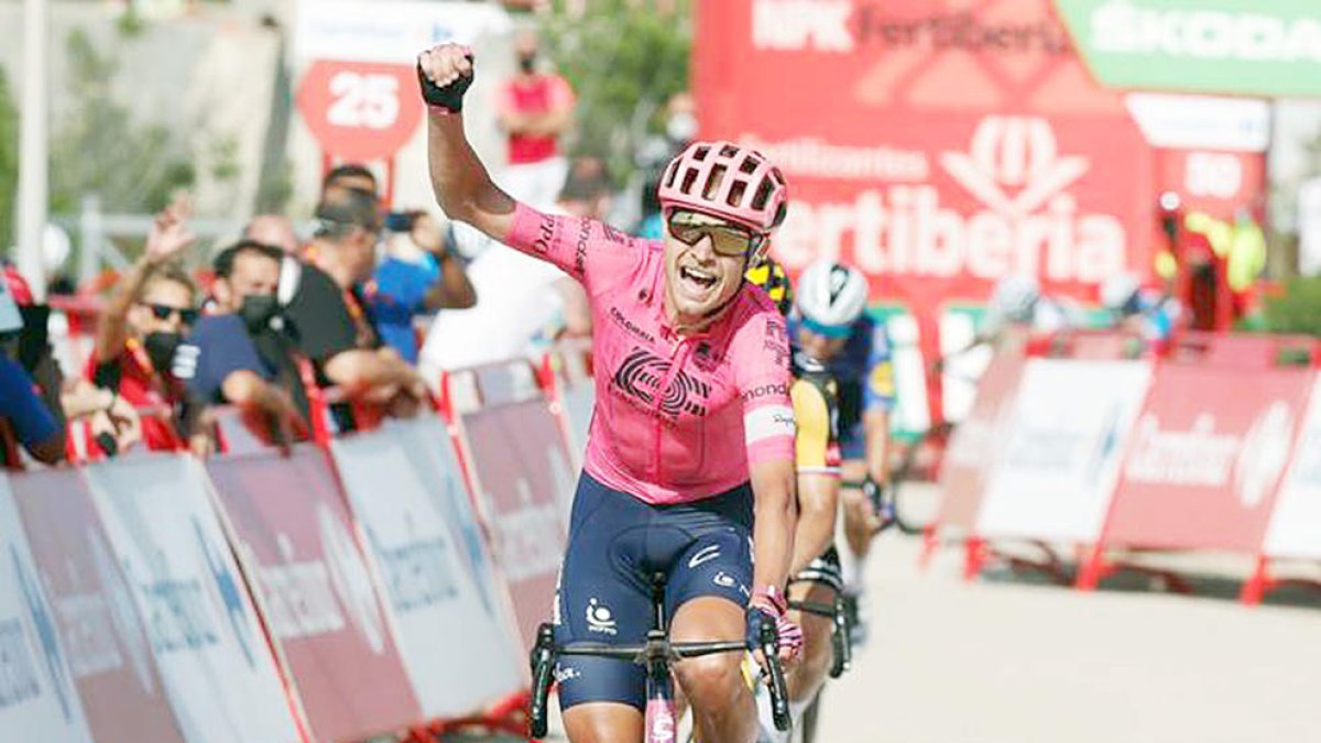 El resident es va imposar a l'Alt de la Muntanya de Cullera.