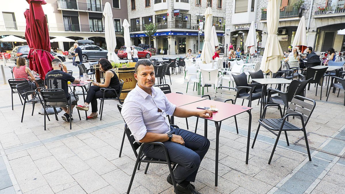 JORDI GALLARDO aprofita l'estiu per estar amb els fills “perquè d'aquí poc volaran”.