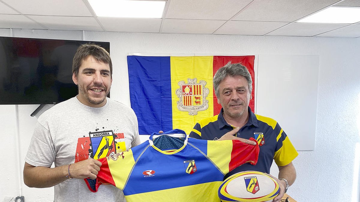 El seleccionador, Dani Raya, i el president de la FAR, Jean-Marc Flaux.