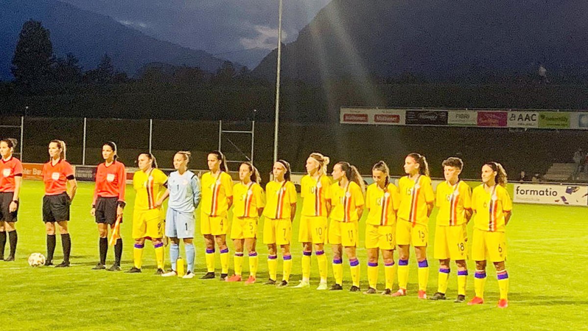 La selecció nacional, abans del partit.