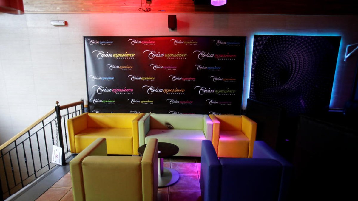 Un establiment d'oci nocturn.