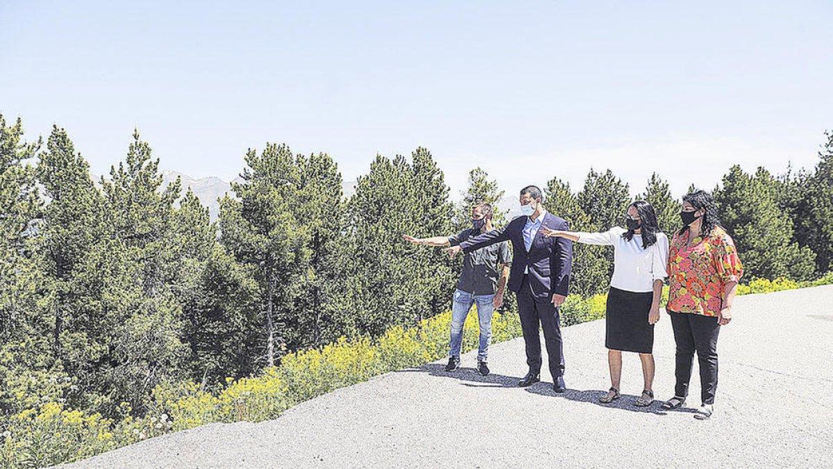 Visita als terrenys on es farà l'heliport nacional